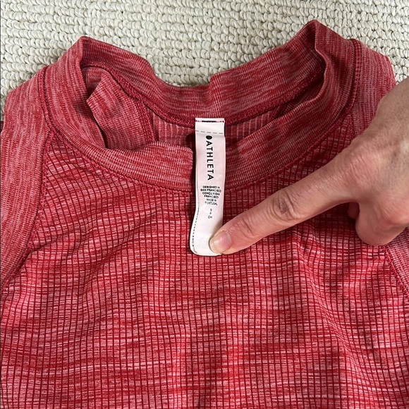Athleta Red Textured Top🌿 - Picture 2 of 6